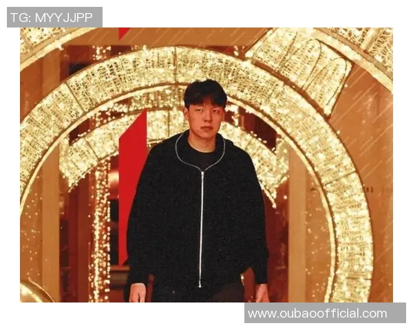 斯普利特谈杨瀚森上场表现称其感受强度提升传球天赋尚待发挥